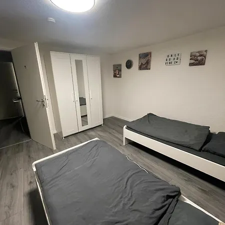Grosse Fuer 7 Personen Appartement *
